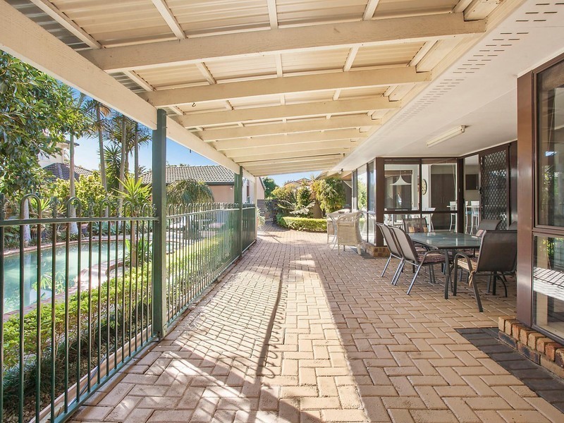 15 Portobello Drive, Mermaid Waters QLD 4218