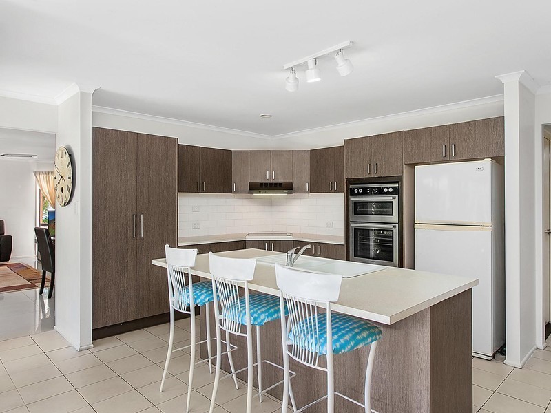 15 Portobello Drive, Mermaid Waters QLD 4218