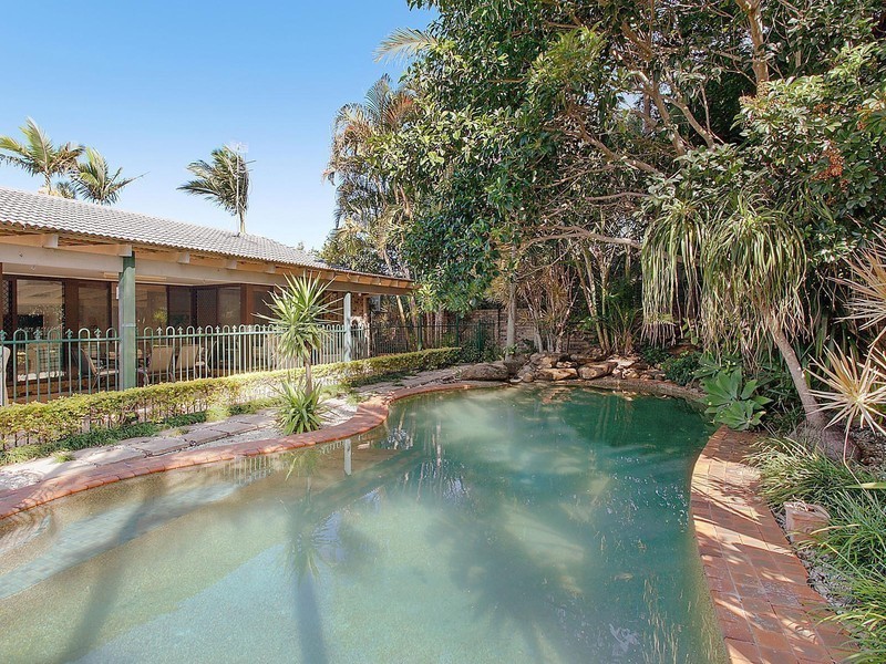 15 Portobello Drive, Mermaid Waters QLD 4218