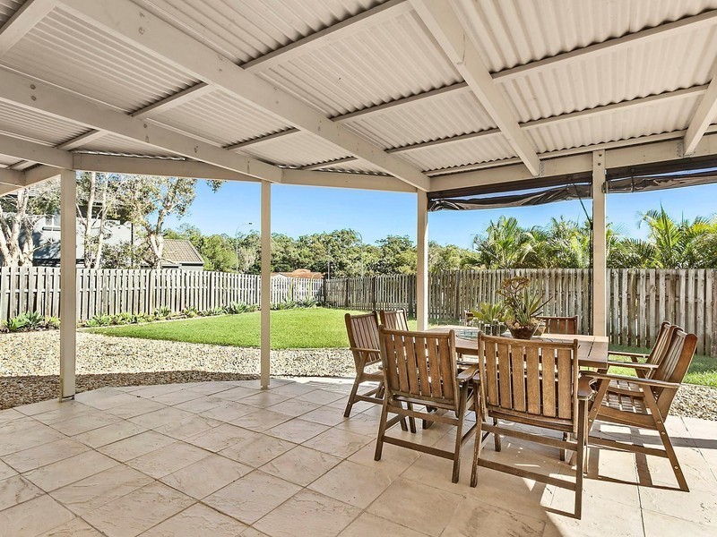 1 Daintree Drive, Parkwood QLD 4214