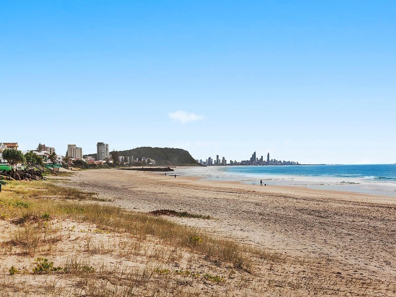 1A Fourth Avenue, Palm Beach QLD 4221