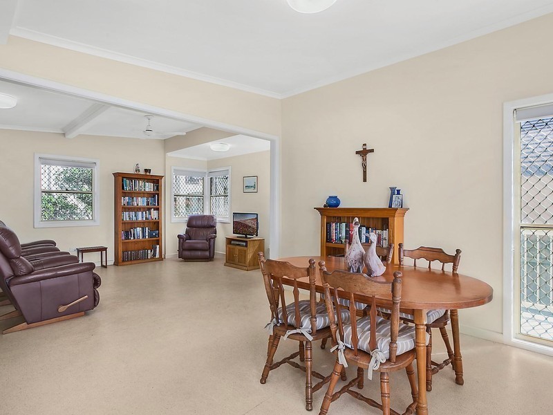 1A Fourth Avenue, Palm Beach QLD 4221