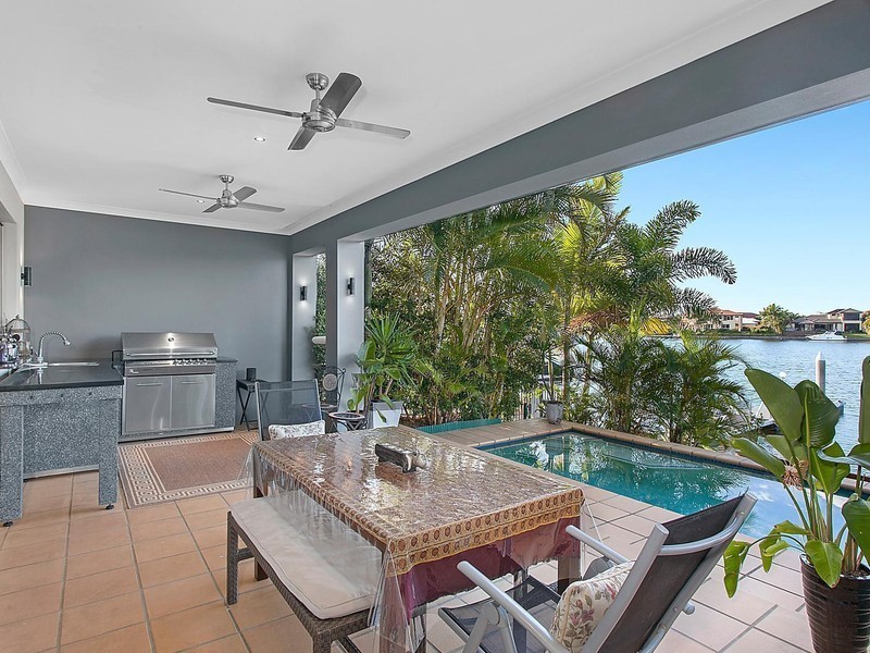 524 Oyster Cove Promenade, Helensvale QLD 4212