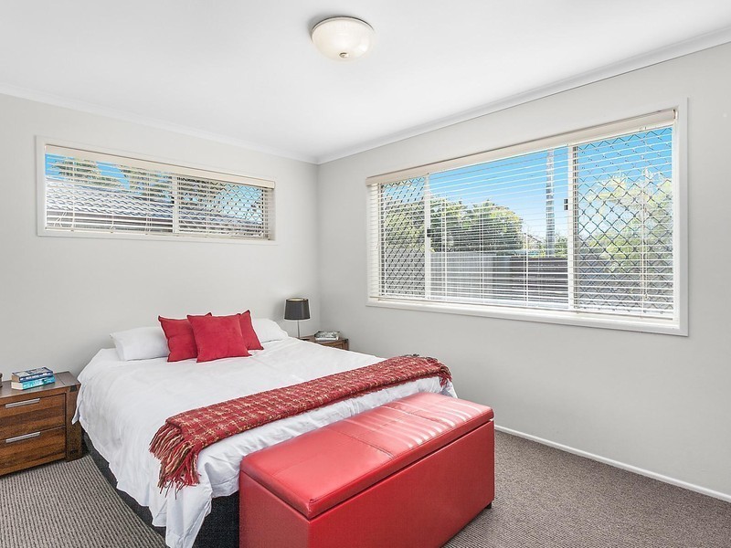 14 Muscovey Avenue, Paradise Point QLD 4216