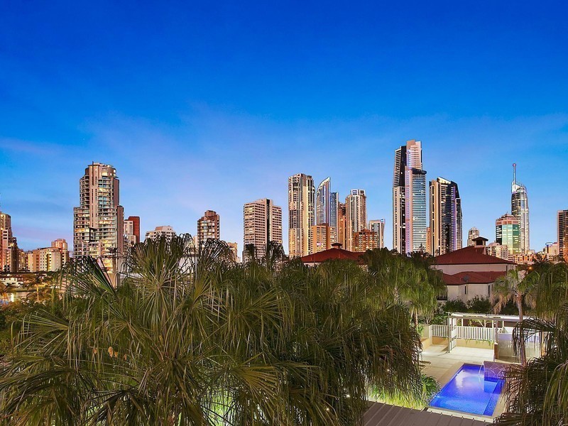 19/53 Darrambal Street, Chevron Island QLD 4217