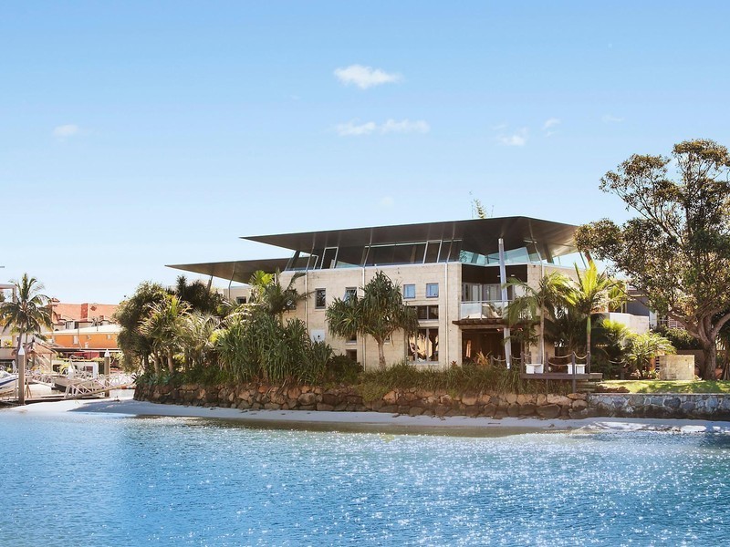 2 Anglers Esplanade, Runaway Bay QLD 4216