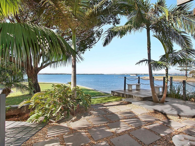 2 Anglers Esplanade, Runaway Bay QLD 4216