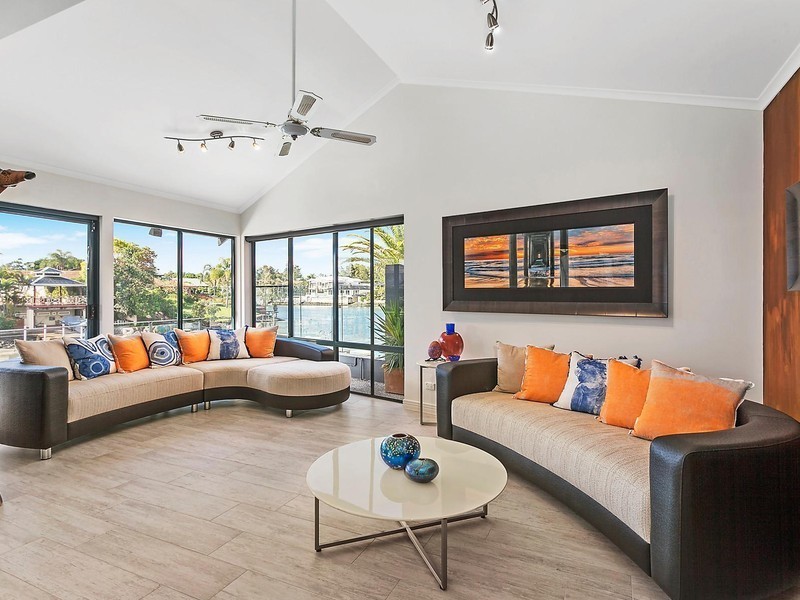 10 Kookaburra Court, Sorrento QLD 4217