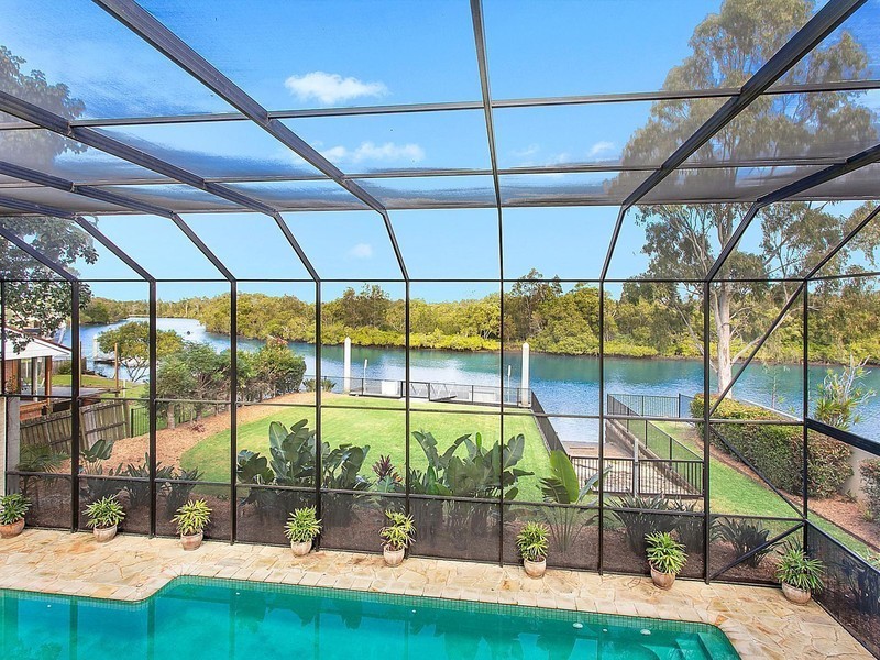 110 Crescent Avenue, Hope Island QLD 4212