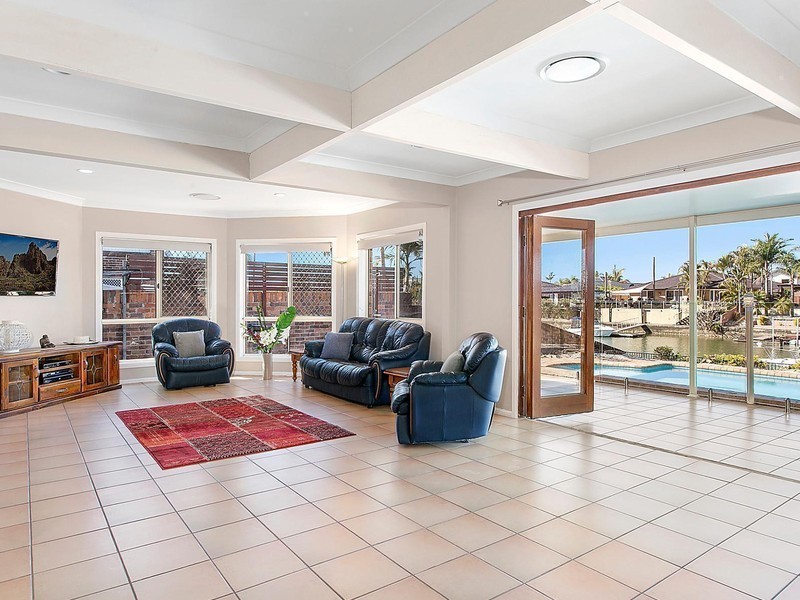 492 Oxley Drive, Runaway Bay QLD 4216
