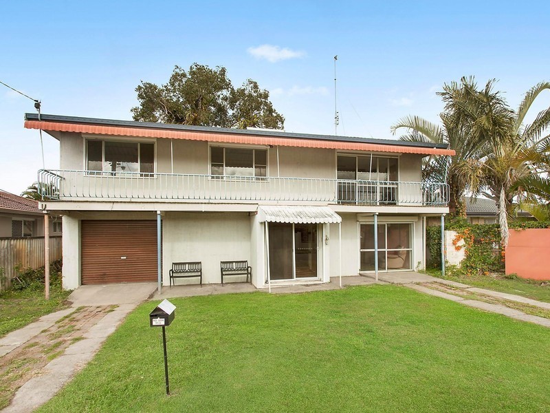 44 Coogeen Street, Sorrento QLD 4217