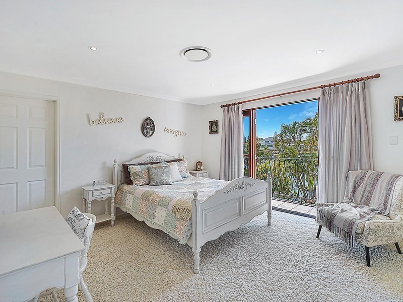 6-8 Fitzwilliam Street, Carrara QLD 4211