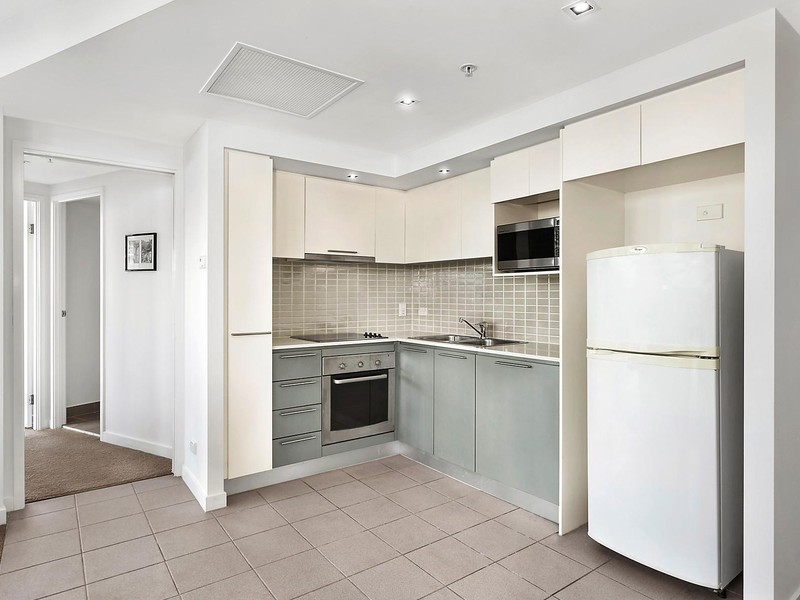 601/18 Enderley Avenue, Surfers Paradise QLD 4217