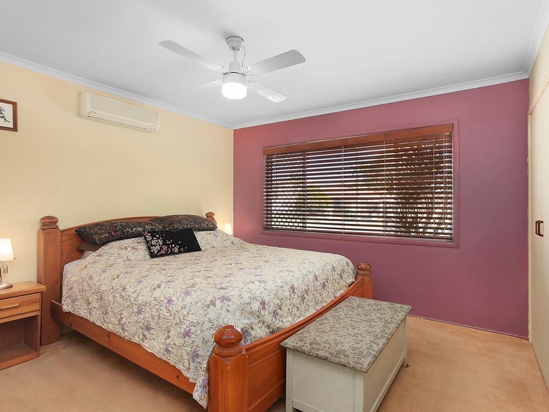 47 Stradbroke Street, Biggera Waters QLD 4216