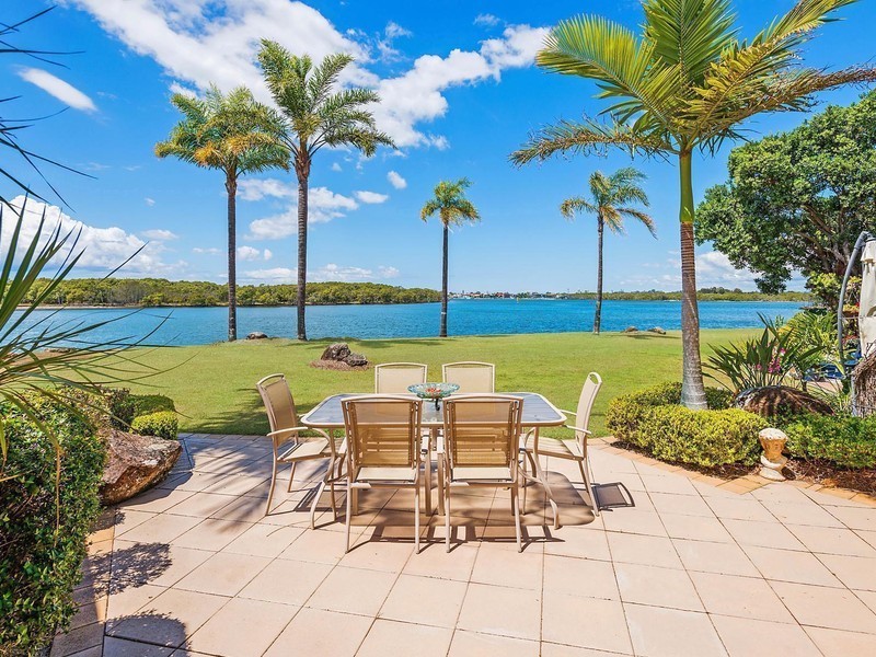 16/81 Boykambil Esplanade, Hope Island QLD 4212