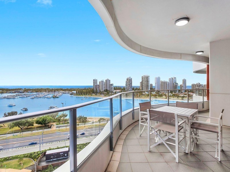 1703/4 Como Crescent, Southport QLD 4215