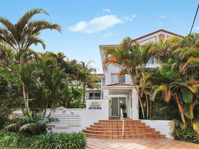 3/7 Purli Street, Chevron Island QLD 4217