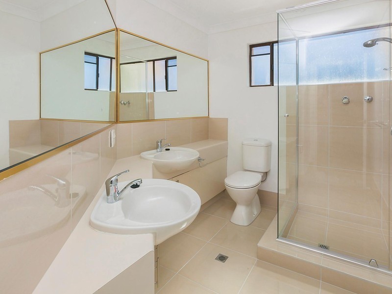 28/81 Boykambil Esplanade, Hope Island QLD 4212