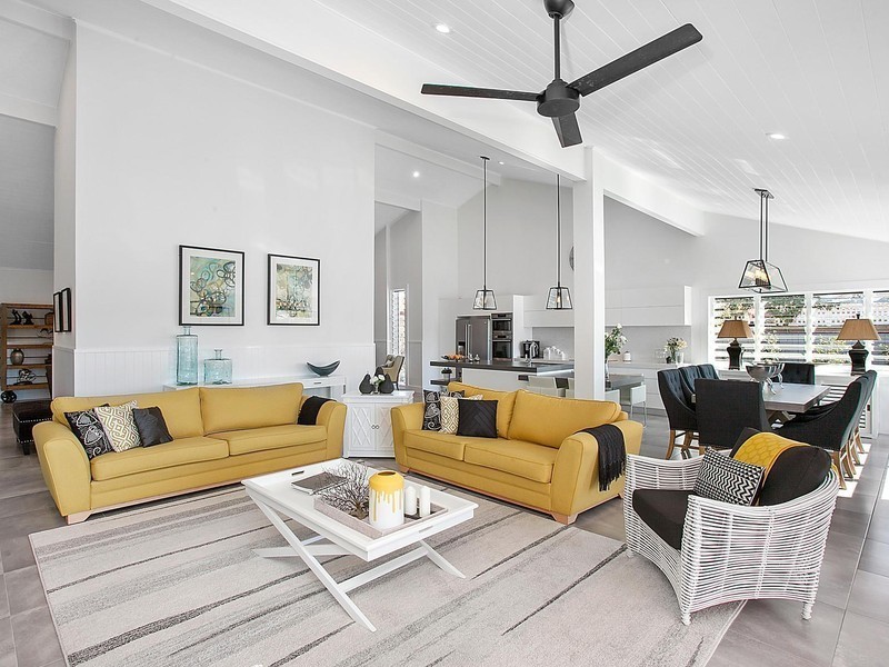 23 Pebble Beach Drive, Runaway Bay QLD 4216