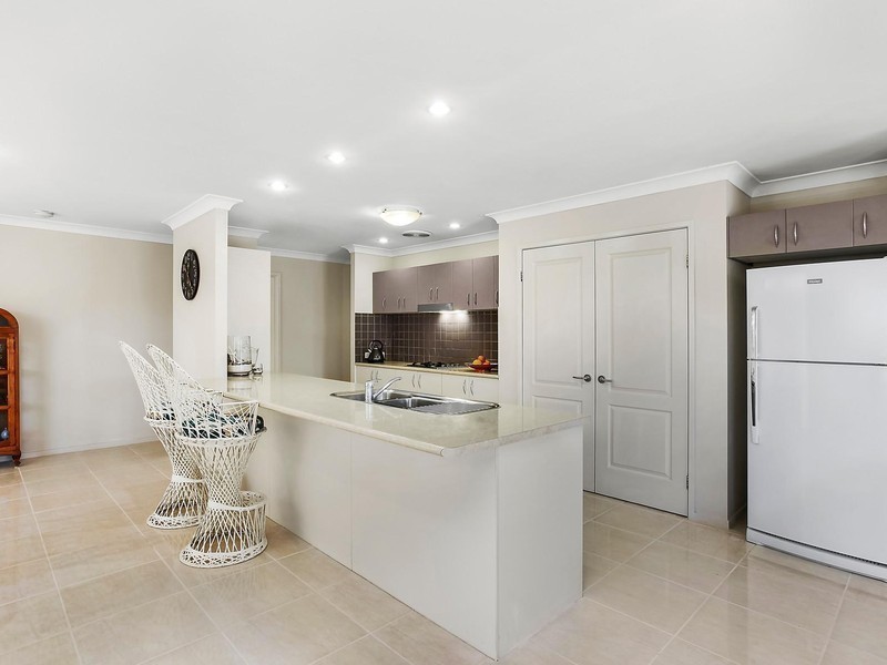 7 Harvil Road, Molendinar QLD 4214