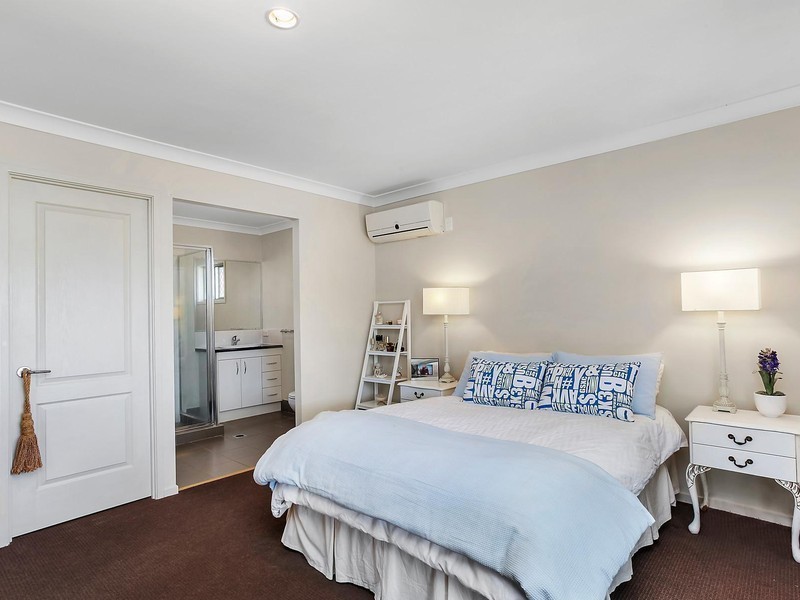 7 Harvil Road, Molendinar QLD 4214