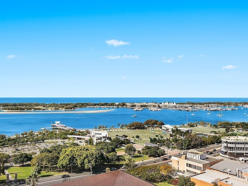 243/105 Scarborough Street, Southport QLD 4215