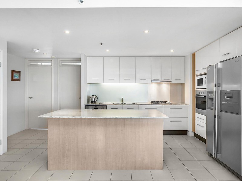 243/105 Scarborough Street, Southport QLD 4215
