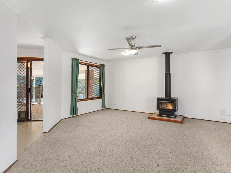 6 Richard Crescent, Highland Park QLD 4211