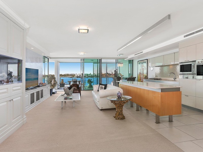 2203/2 Ephraim Island Parade, Paradise Point QLD 4216