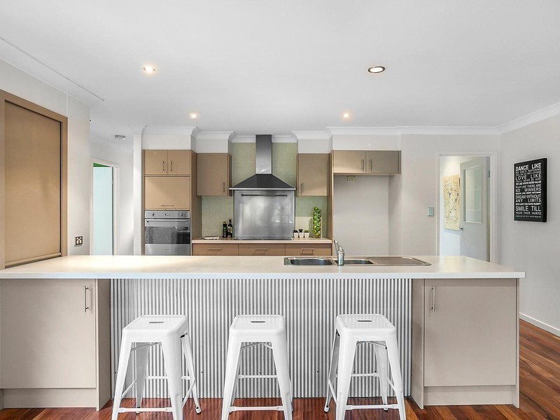 10 Fuchsia Way, Gaven QLD 4211