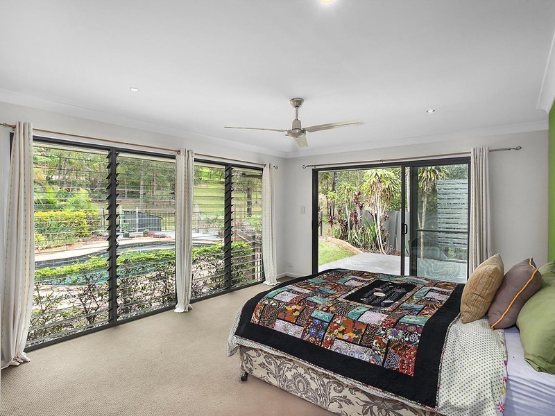 10 Fuchsia Way, Gaven QLD 4211