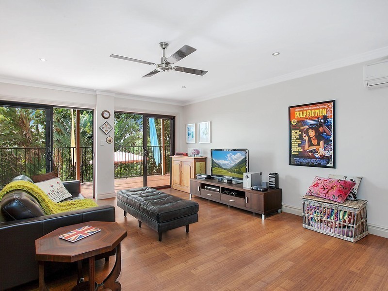 24 Amethyst Court, Carrara QLD 4211