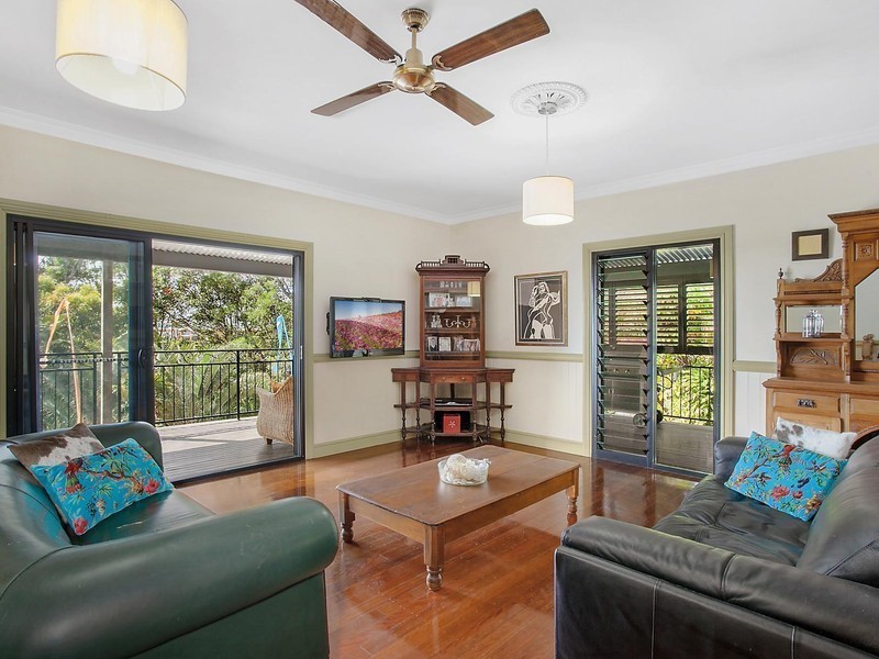 24 Amethyst Court, Carrara QLD 4211