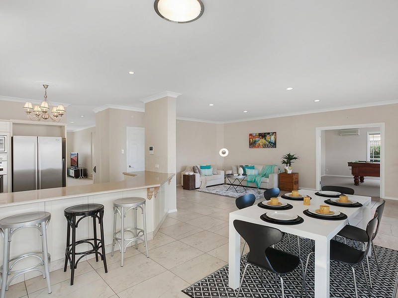 36 Montevideo Drive, Clear Island Waters QLD 4226