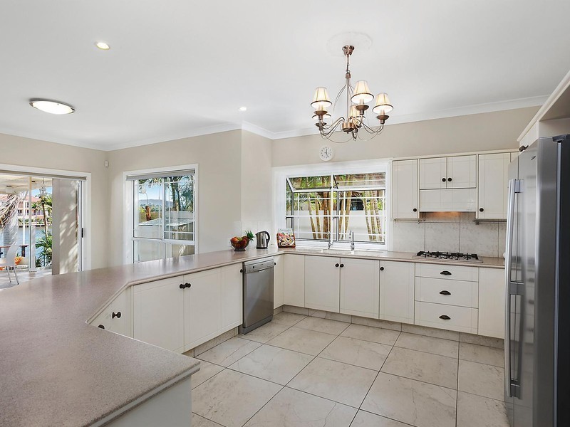 36 Montevideo Drive, Clear Island Waters QLD 4226