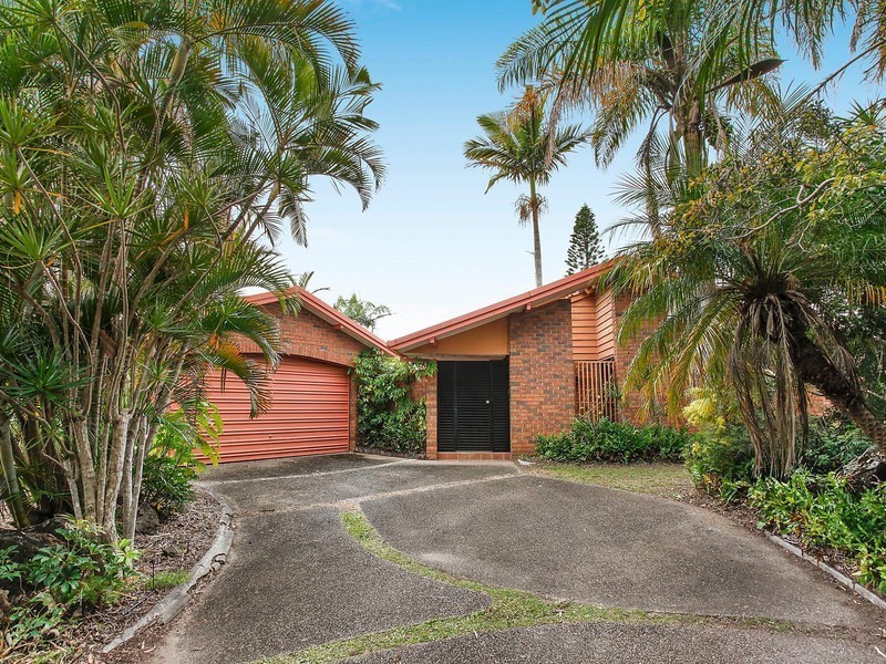 1 Argyle Crescent, Sorrento QLD 4217