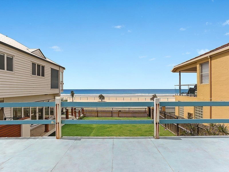 504 The Esplanade, Palm Beach QLD 4221