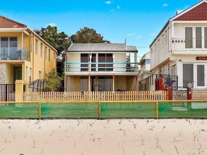 504 The Esplanade, Palm Beach QLD 4221