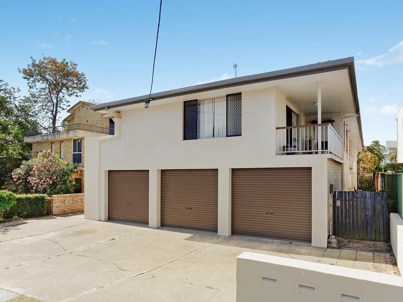 4/11 Rosewood Avenue, Broadbeach QLD 4218