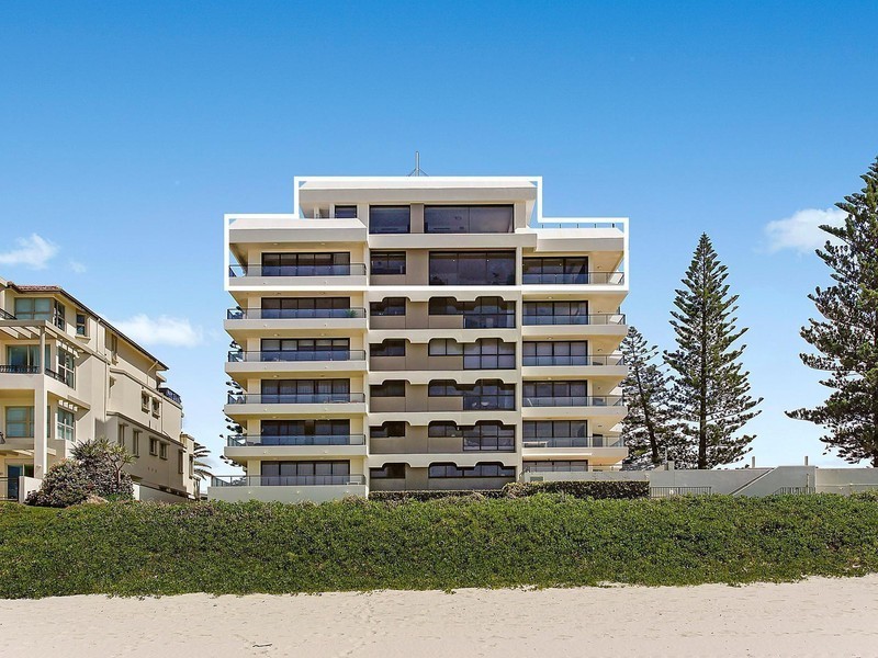 11/2 Lavarack Road, Mermaid Beach QLD 4218