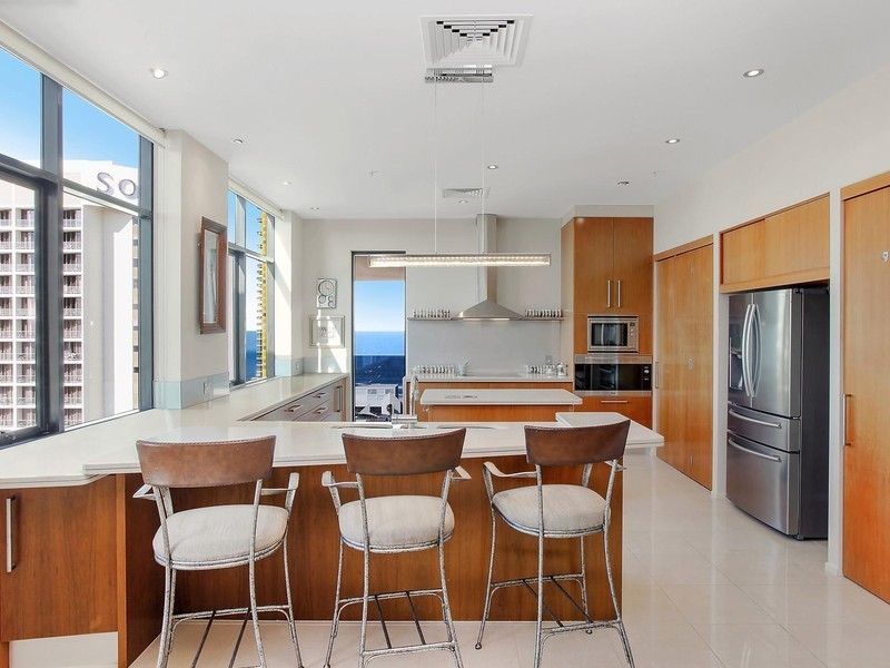 72 Surf Parade, Broadbeach QLD 4218