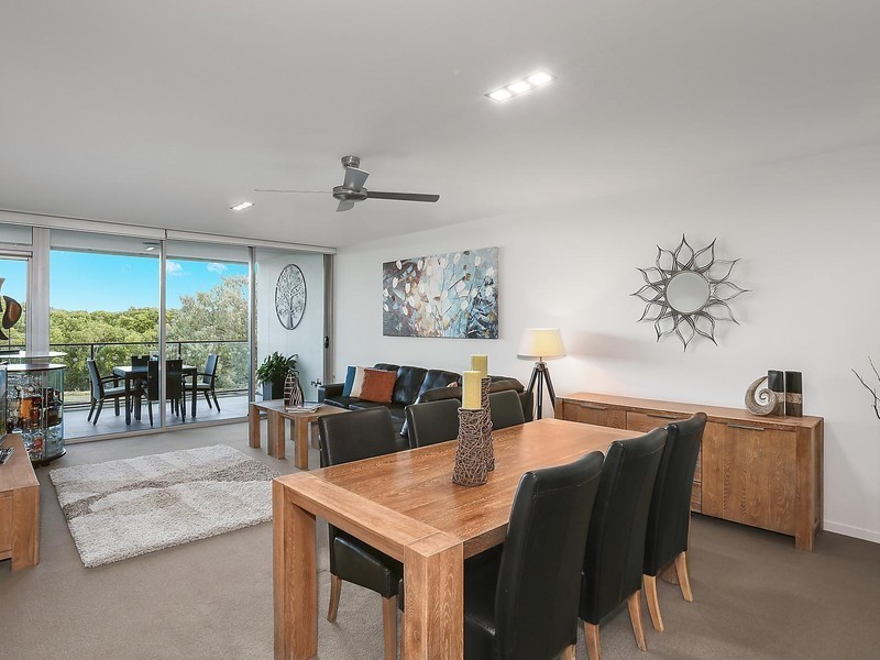 30202/2 Ephraim Island Parade, Paradise Point QLD 4216
