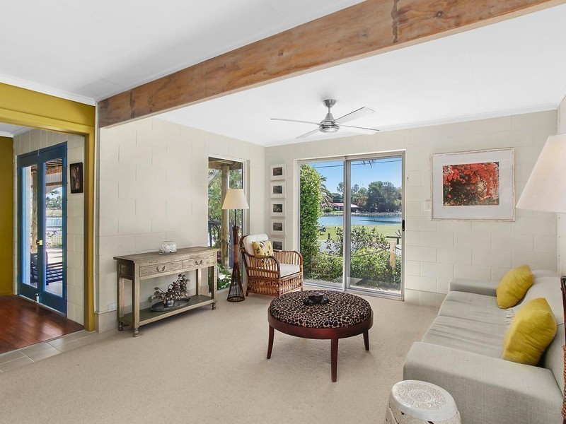 72 Coombe Avenue, Hope Island QLD 4212