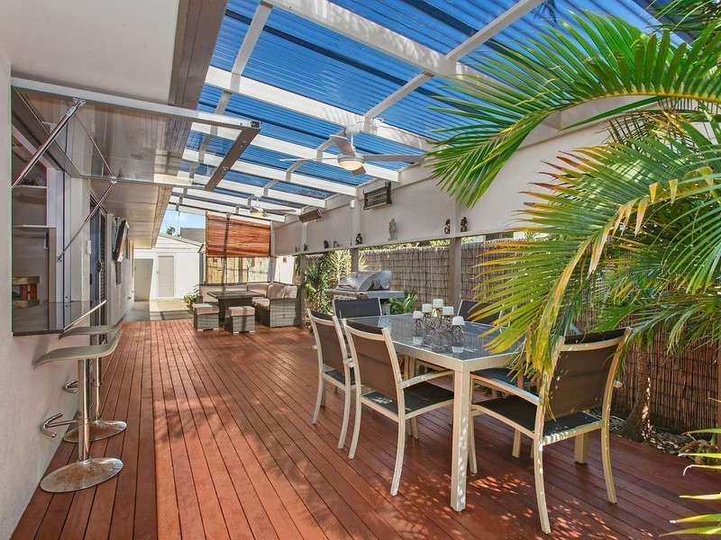 75 Christine Avenue, Burleigh Waters QLD 4220
