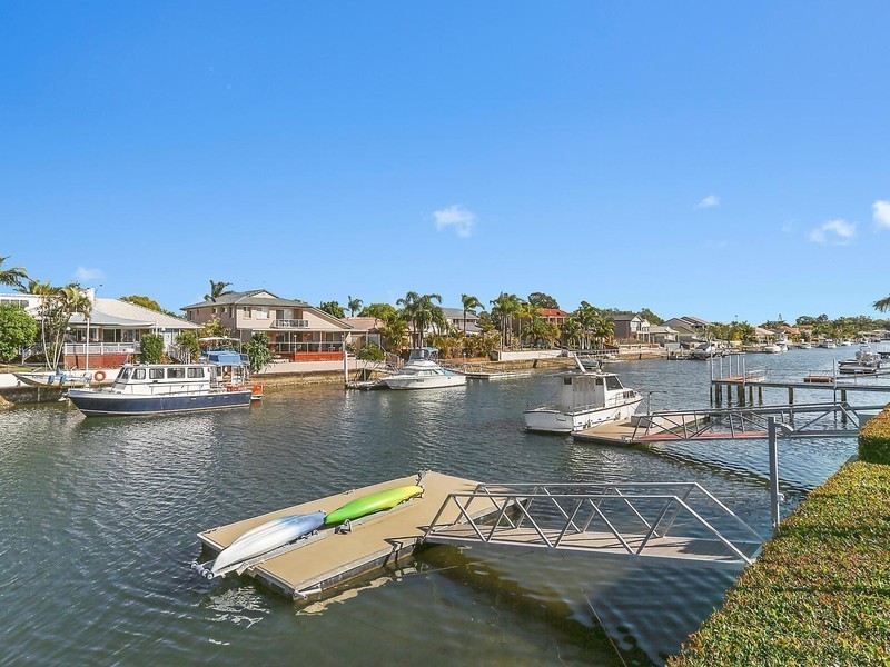 124 Sundance Way, Runaway Bay QLD 4216