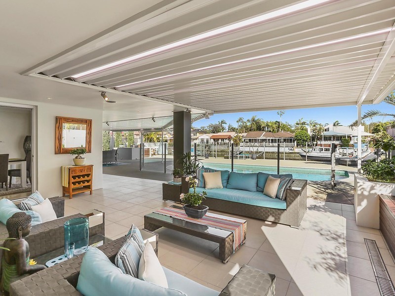 124 Sundance Way, Runaway Bay QLD 4216