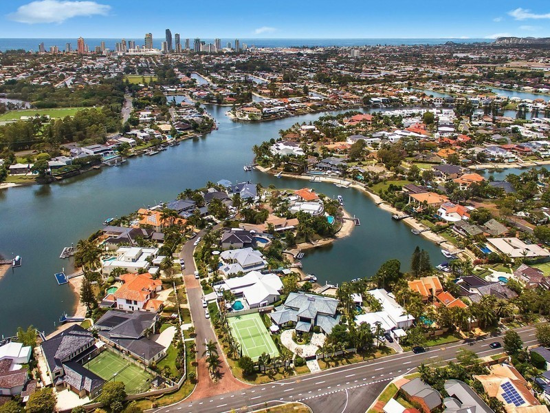 31 Campbell Street, Sorrento QLD 4217