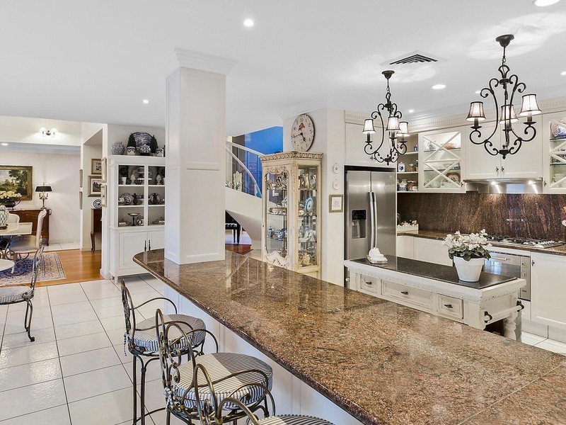 31 Campbell Street, Sorrento QLD 4217