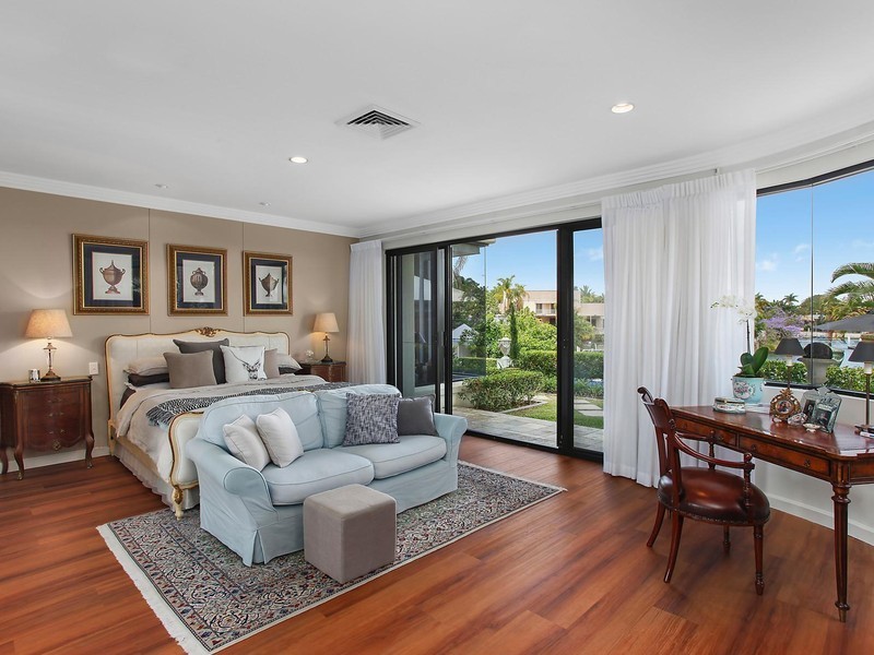 31 Campbell Street, Sorrento QLD 4217