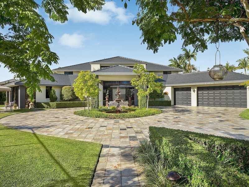 31 Campbell Street, Sorrento QLD 4217